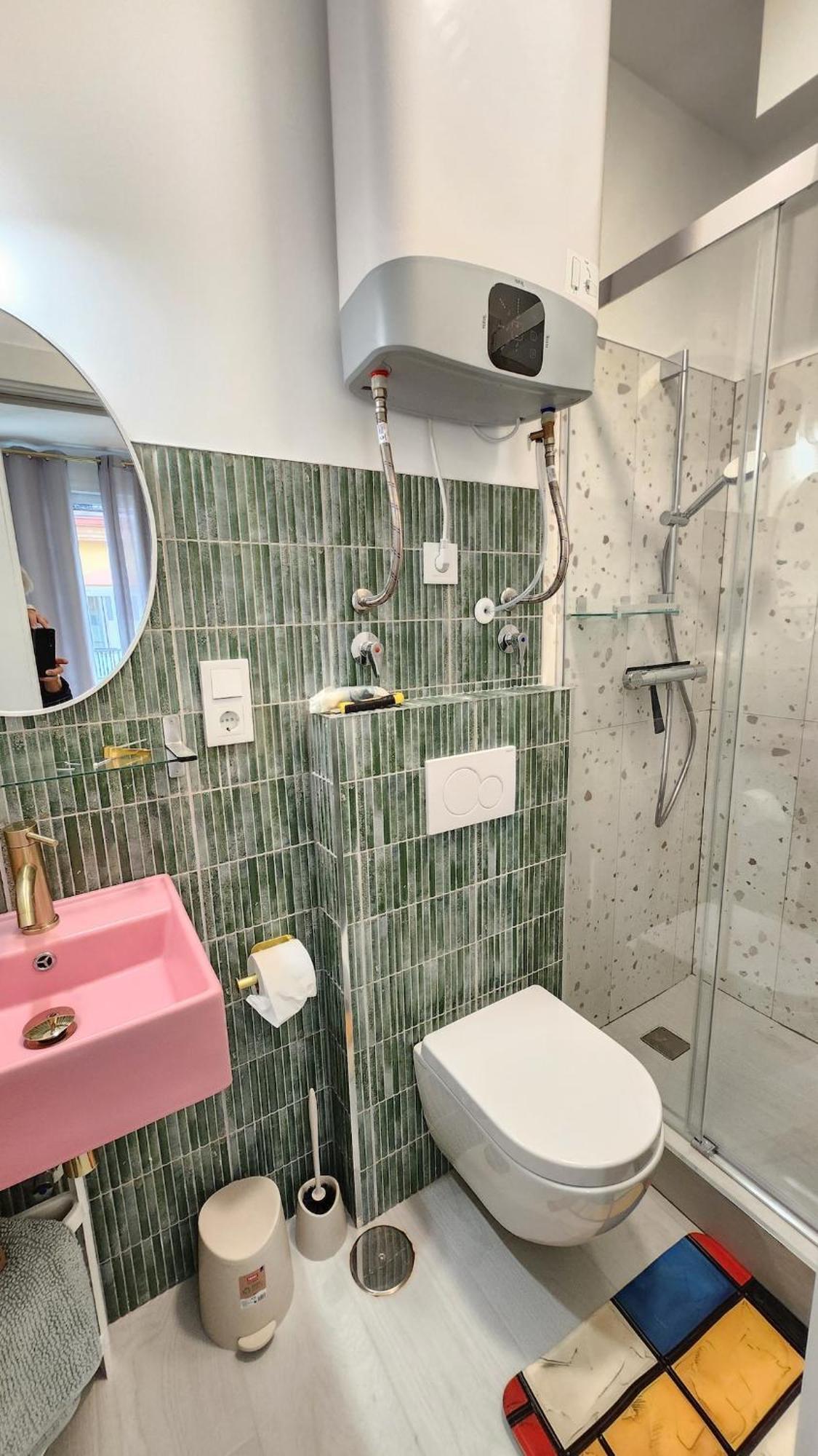 Apartment Miro Huelin 200 M From *